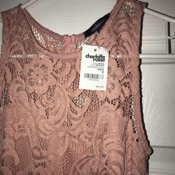 Lacey dress - Picture 2 of 3